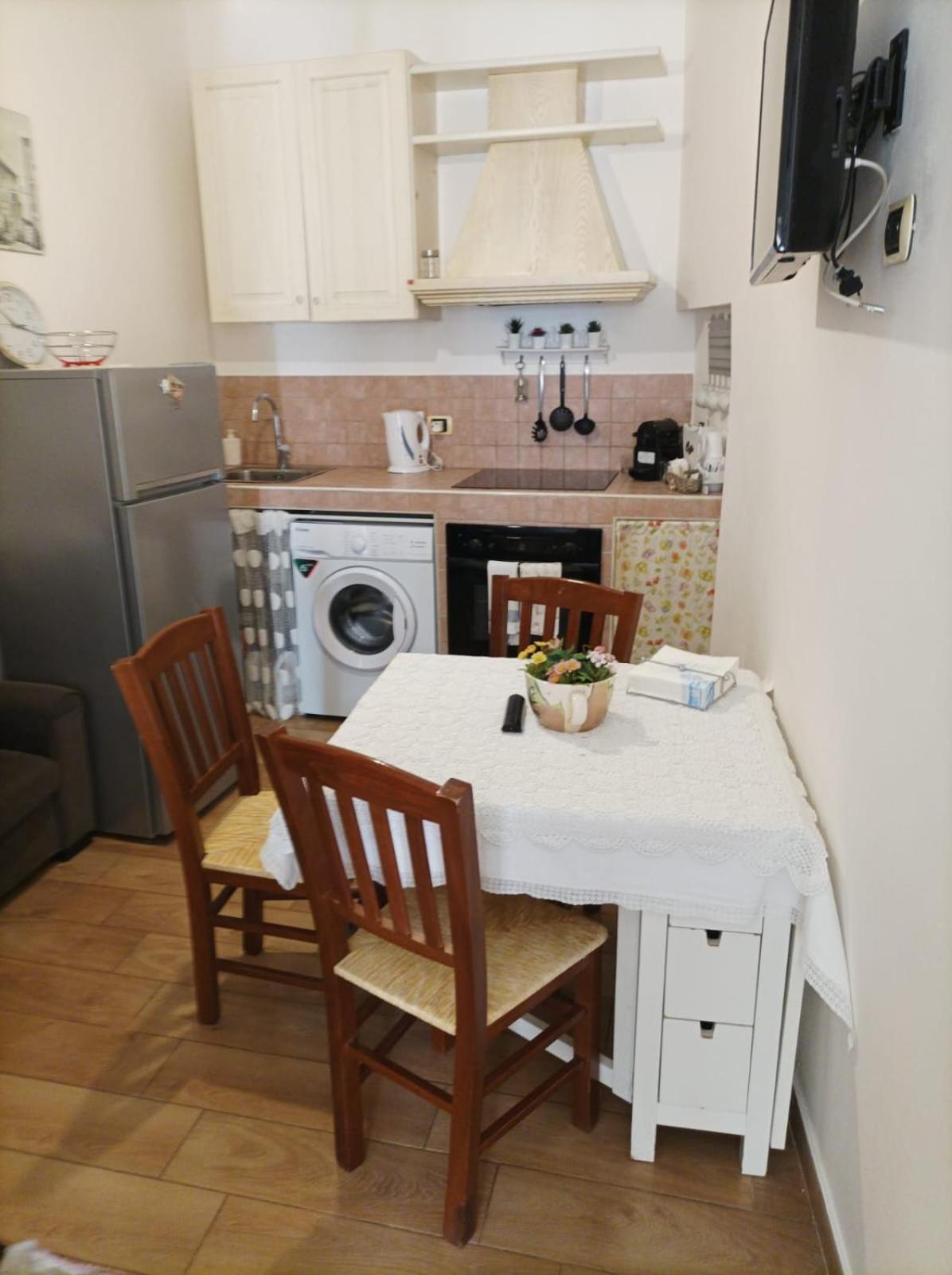 L' Altra Casa Apartment Бари Екстериор снимка