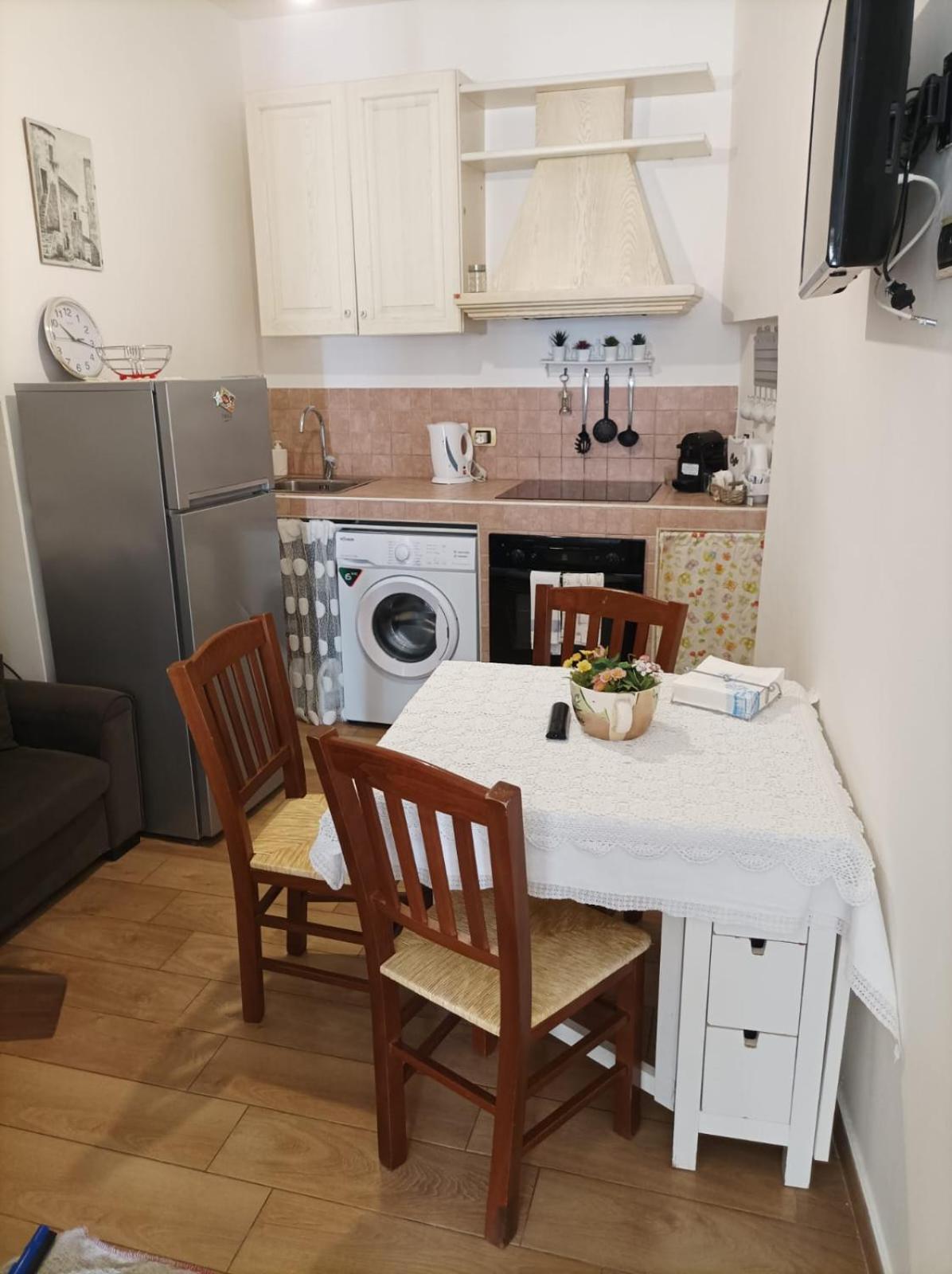 L' Altra Casa Apartment Бари Екстериор снимка